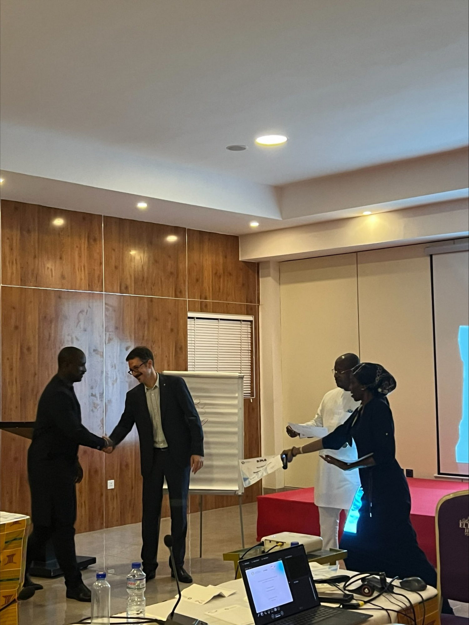  Clothing, Footwear, Shoe, Adult, Male, Man, Person, Computer, Electronics, Laptop, Pc, Accessories, Glasses, Indoors, Headphones, Chair, Furniture, Bag, Handbag, Coat, Desk, Table, Interior Design, Axe, Device, Tool, Weapon, Easy Mo Bee